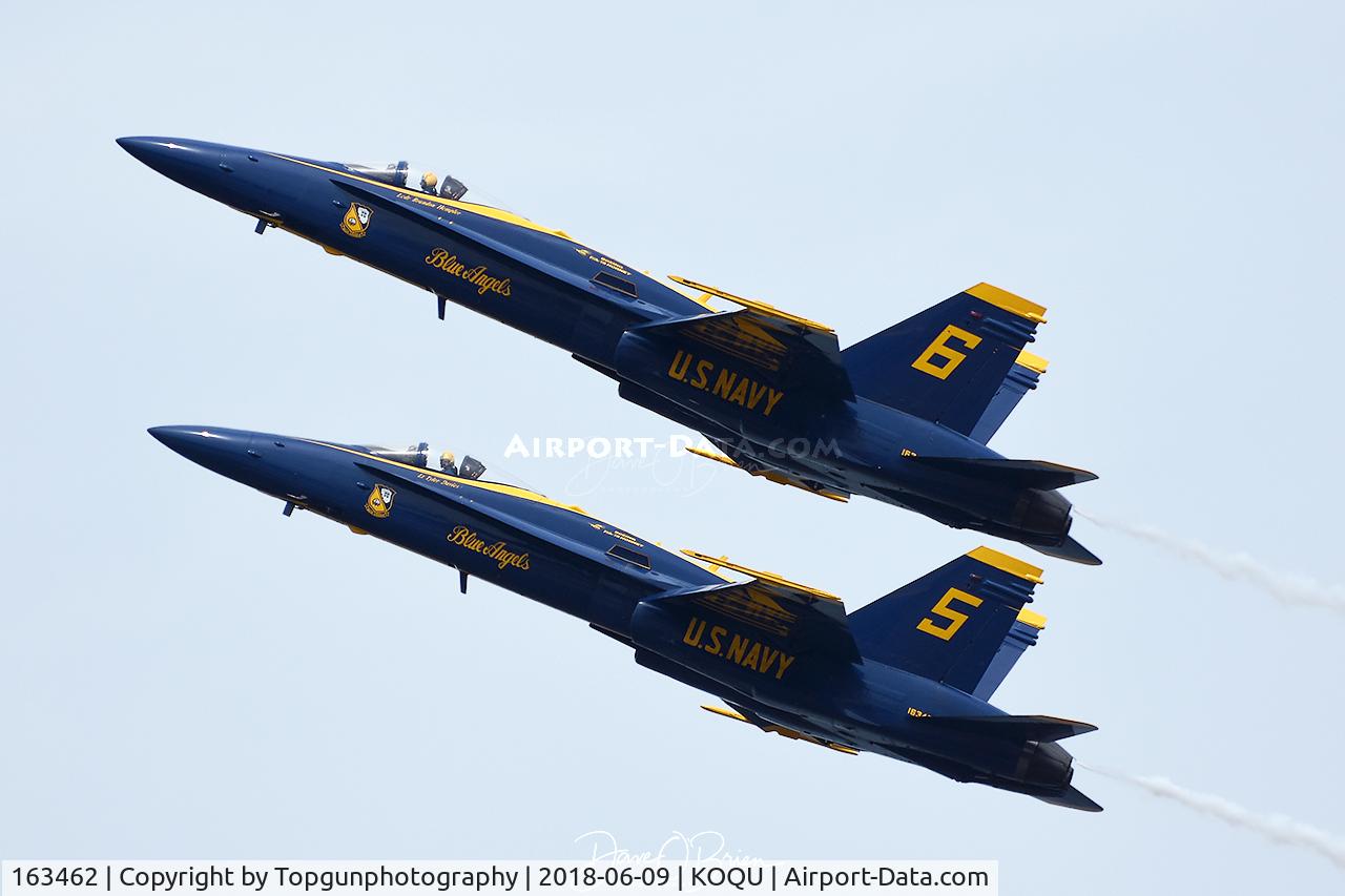 163462, 1988 McDonnell Douglas F/A-18C Hornet C/N 0683/C027, High Alpha Pass