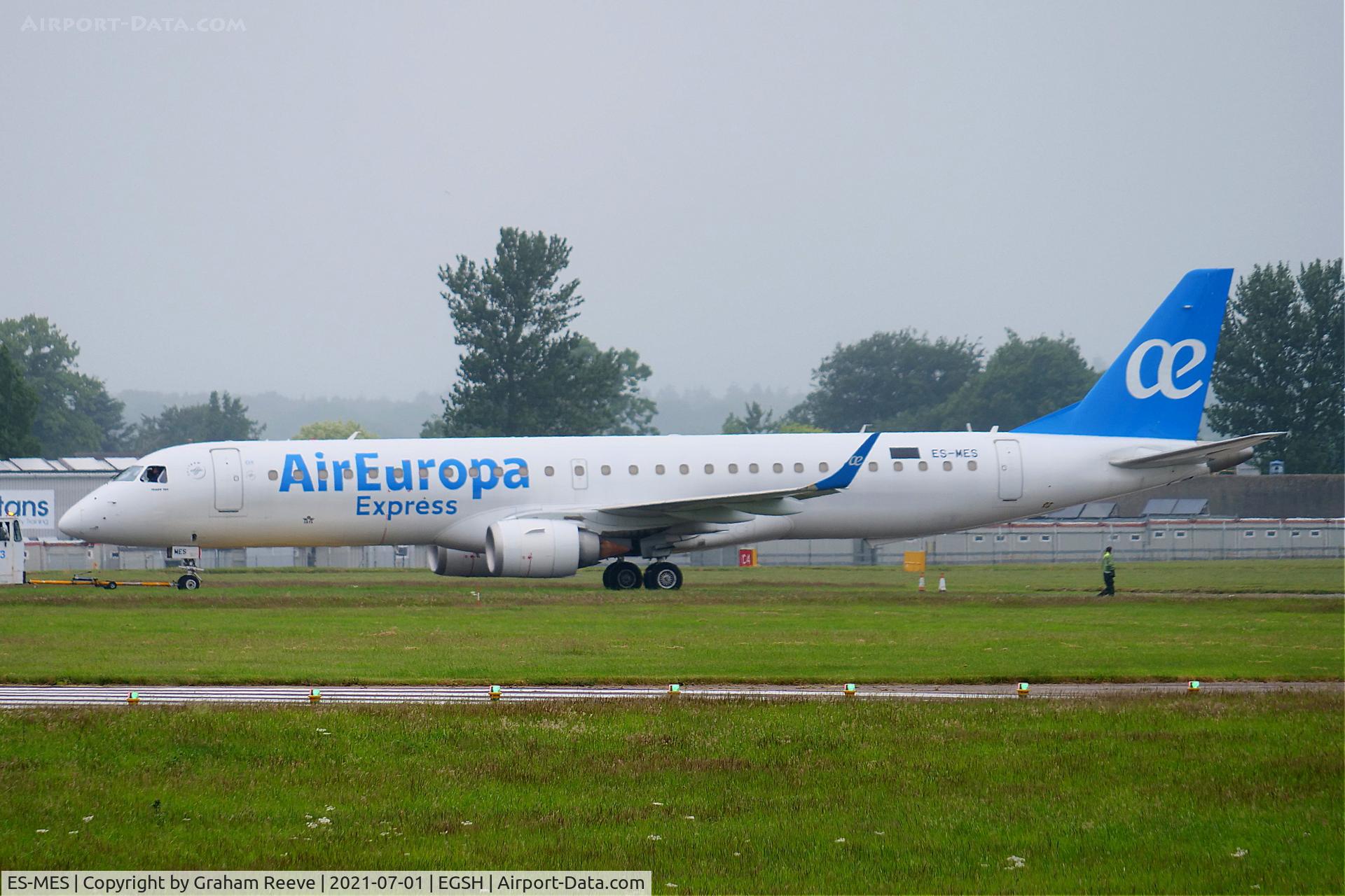 ES-MES, 2009 Embraer ERJ 190-200LR (ERJ-195) C/N 19000245, Under tow at Norwich.