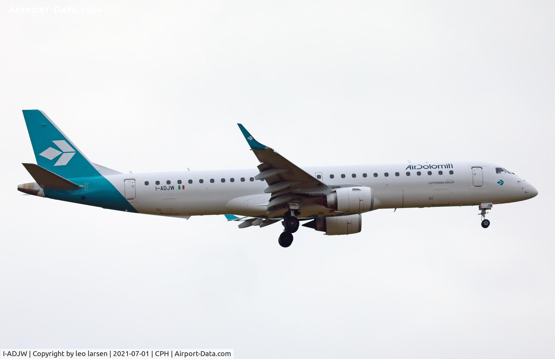 I-ADJW, 2009 Embraer 195LR (ERJ-190-200LR) C/N 19000297, Copenhagen 1.7.2021