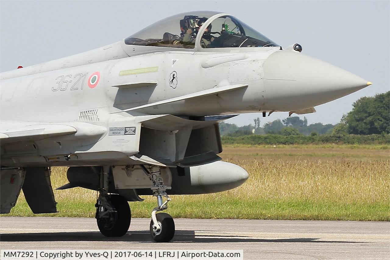 MM7292, Eurofighter EF-2000 Typhoon S C/N IS024, Eurofighter EF-2000 Typhoon S, Taxiing to flight line, Landivisiau Naval Air Base (LFRJ) Tiger Meet 2017
