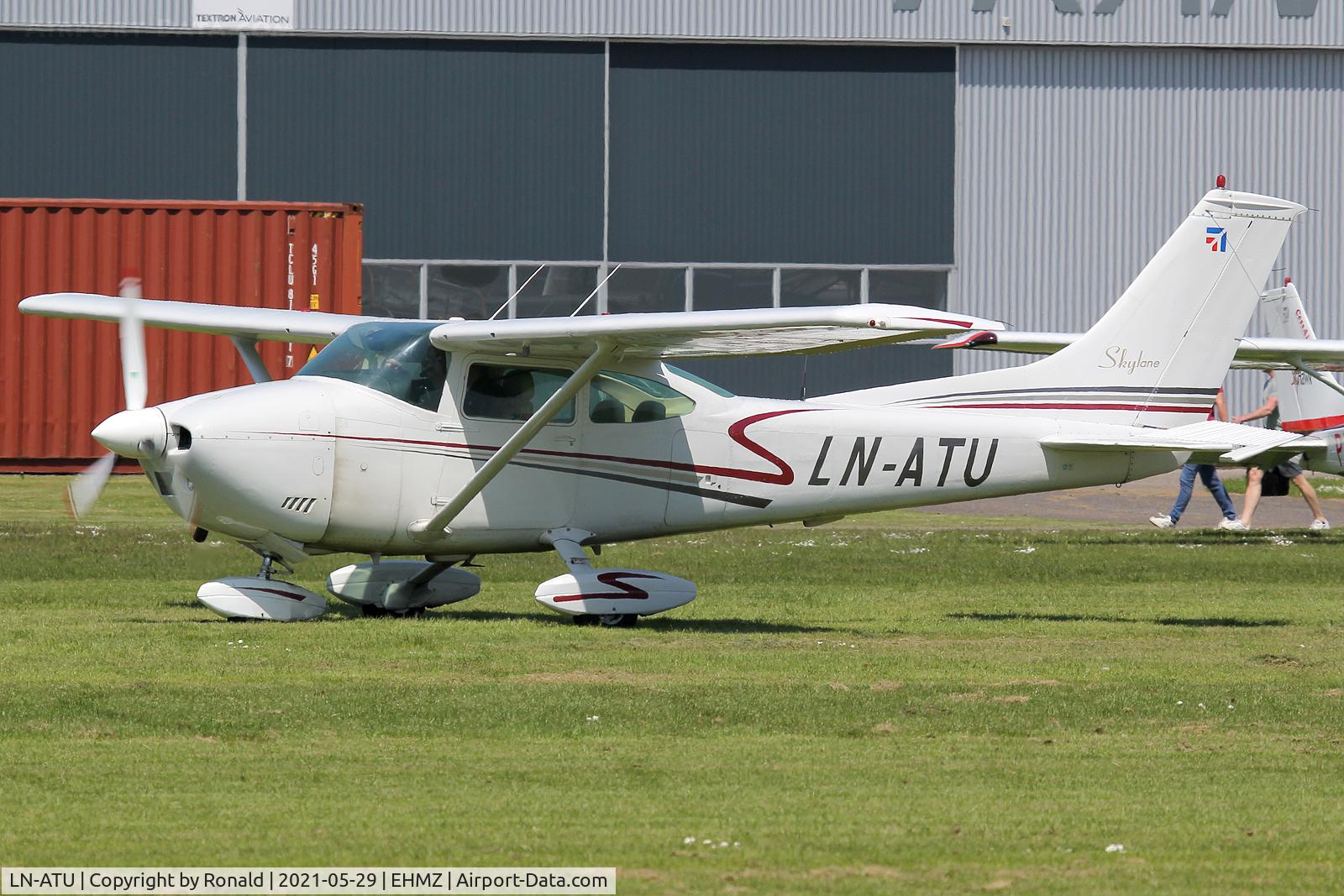 LN-ATU, 1973 Cessna 182P Skylane C/N 182-61436, at ehmz