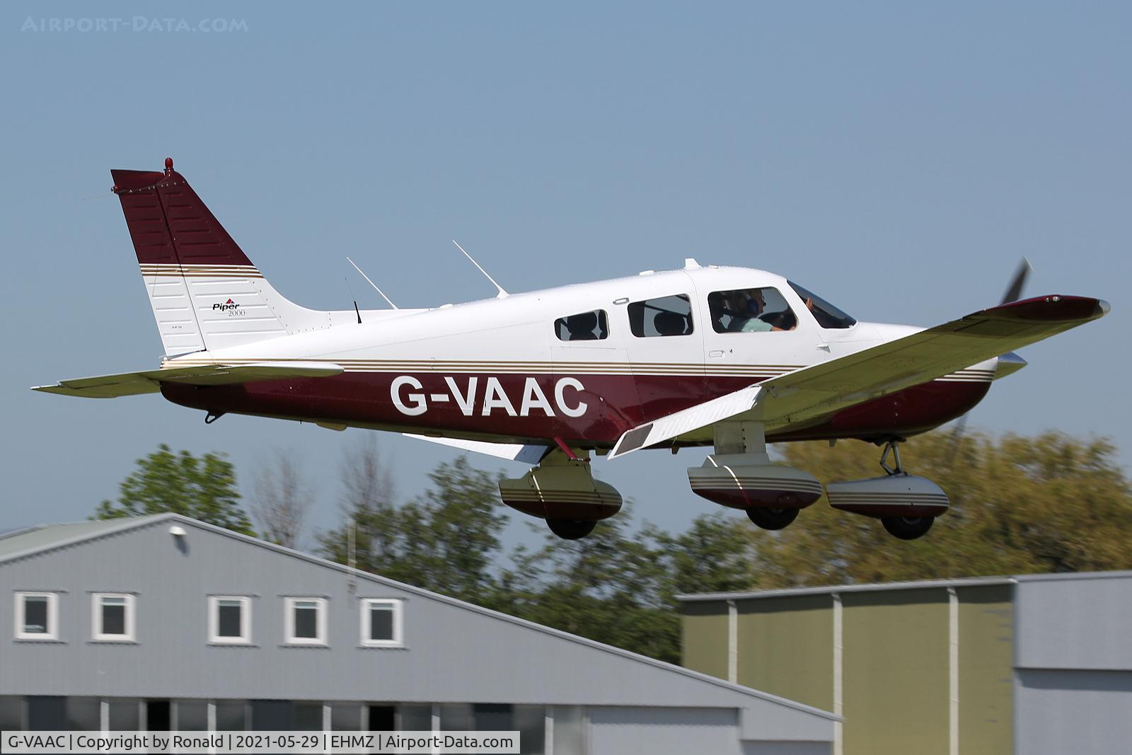 G-VAAC, 2000 Piper PA-28-181 Cherokee Archer III C/N 2843398, at ehmz