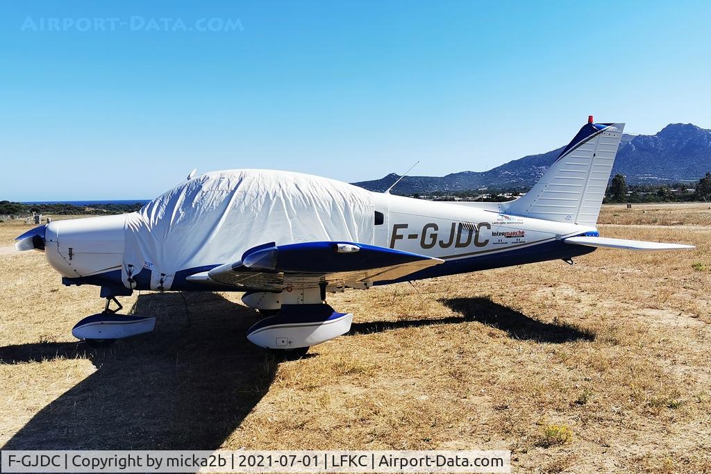 F-GJDC, Piper PA-28-161 Warrior II C/N 28-16100, Parked