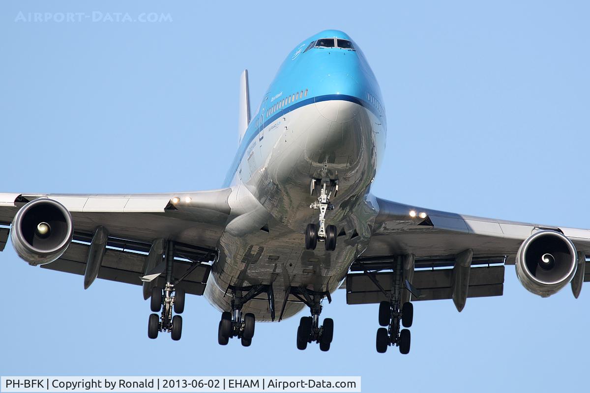 PH-BFK, 1991 Boeing 747-406BC C/N 25087, at spl