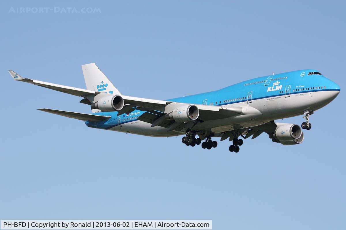 PH-BFD, 1989 Boeing 747-406BC C/N 24001, at spl