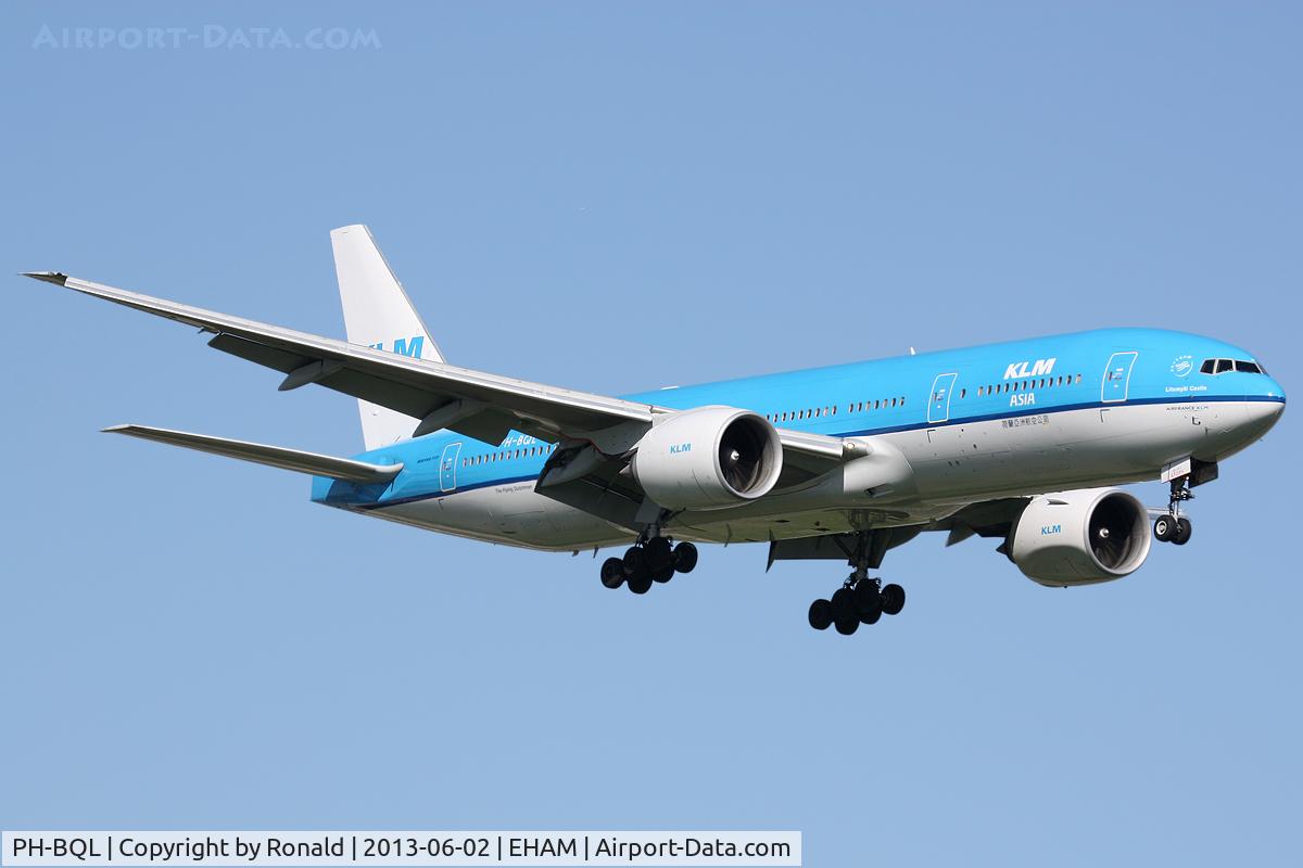 PH-BQL, 2006 Boeing 777-206/ER C/N 34711, at spl