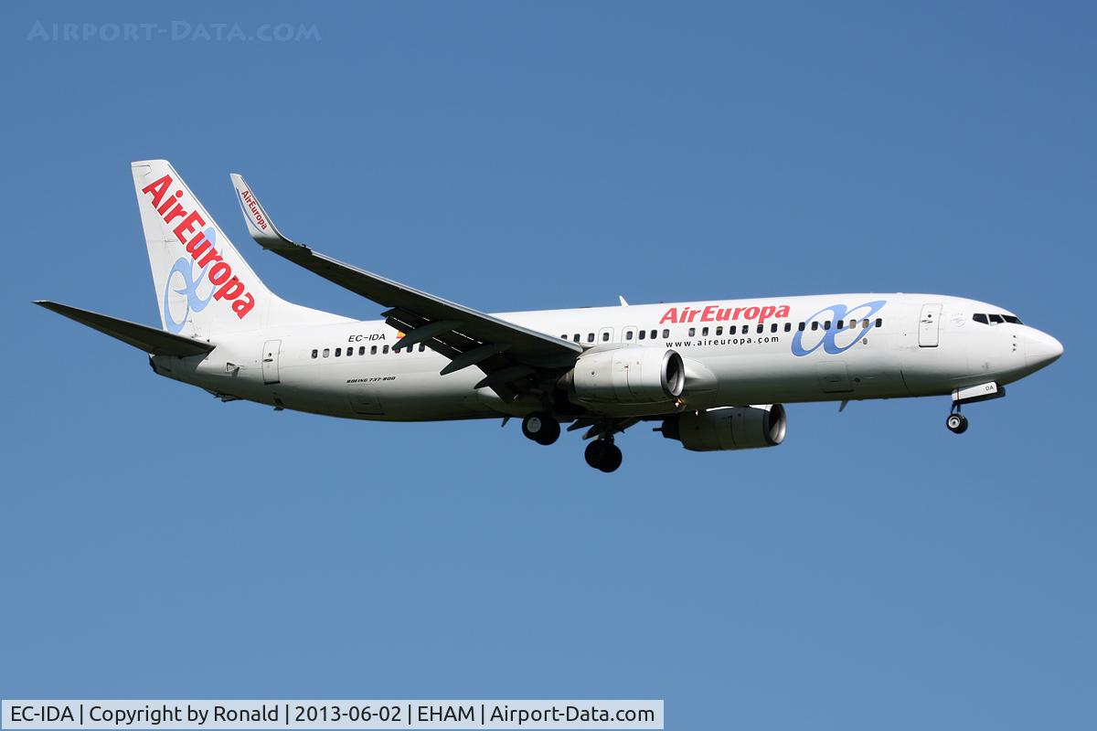 EC-IDA, 2002 Boeing 737-86Q C/N 32773, at spl
