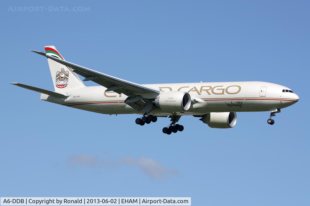 A6-DDB, 2013 Boeing 777-FFX C/N 39692, at spl
