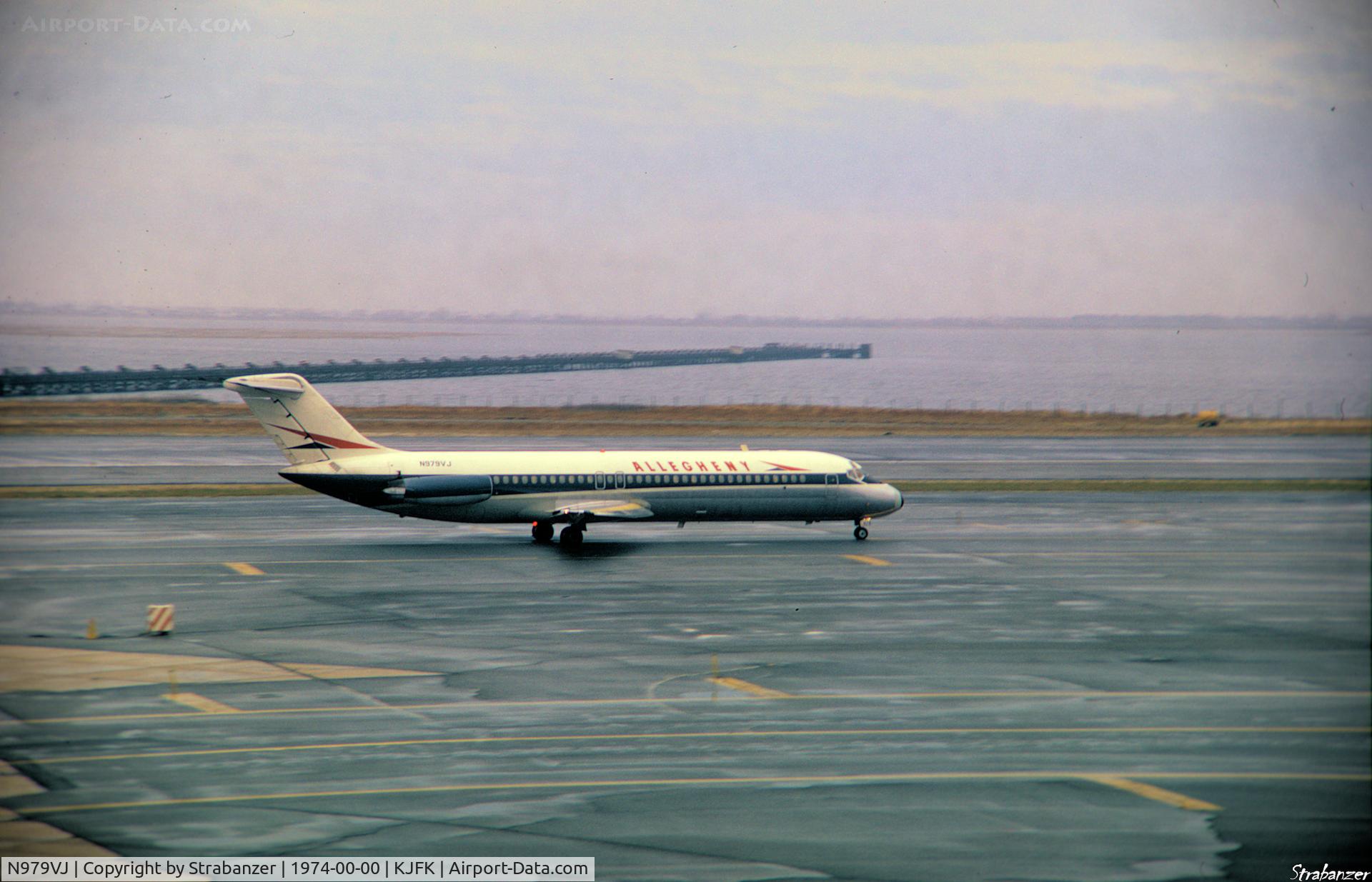 N979VJ, 1969 Douglas DC-9-31 C/N 47372, Scanned from an old slide of mine.    Taken from the car park at the Pan Am terminal overlooking 13R-31L.    April or May 1974
