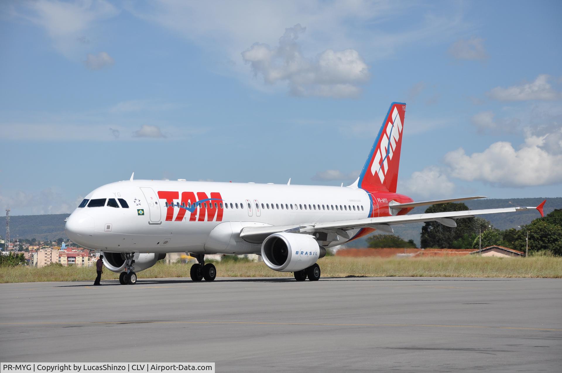 PR-MYG, 2010 Airbus A320-214 C/N 4320, Caldas Novas Airport