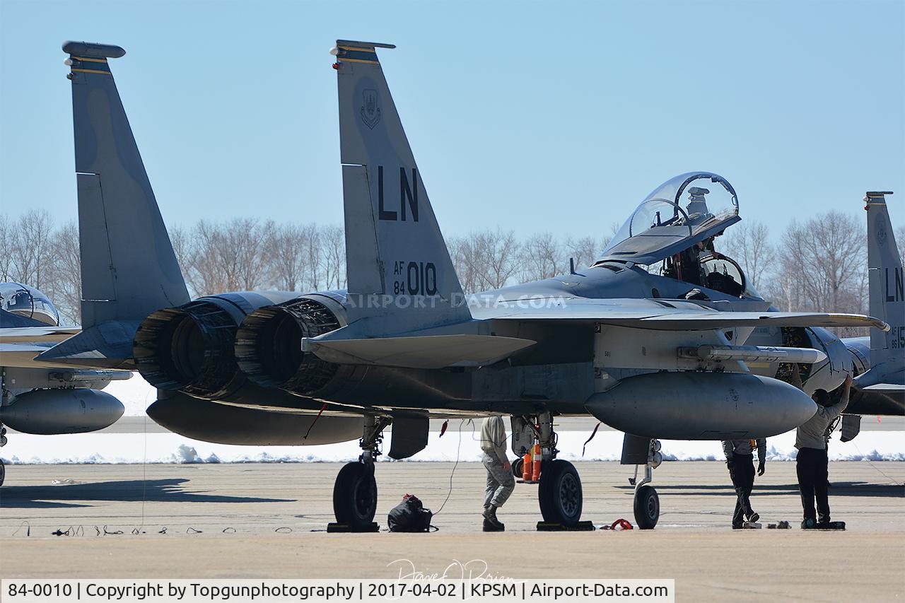 84-0010, 1984 McDonnell Douglas F-15C Eagle C/N 0919/C313, Getting put away for the night.