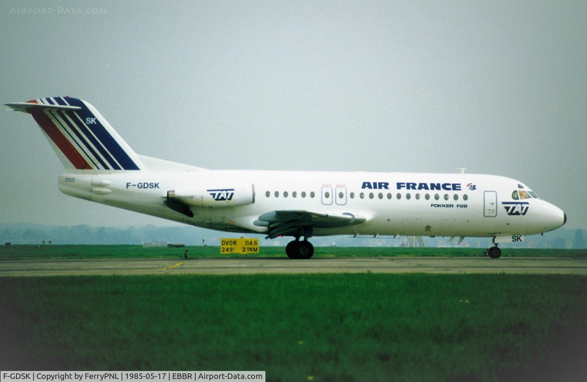 F-GDSK, 1982 Fokker F-28-4000 Fellowship C/N 11179, Air France F28 lining-up
