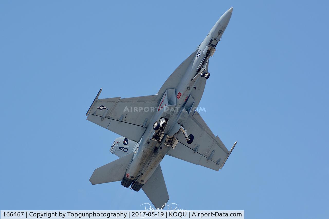 166467, Boeing F/A-18F Super Hornet C/N F102, Demo team practice