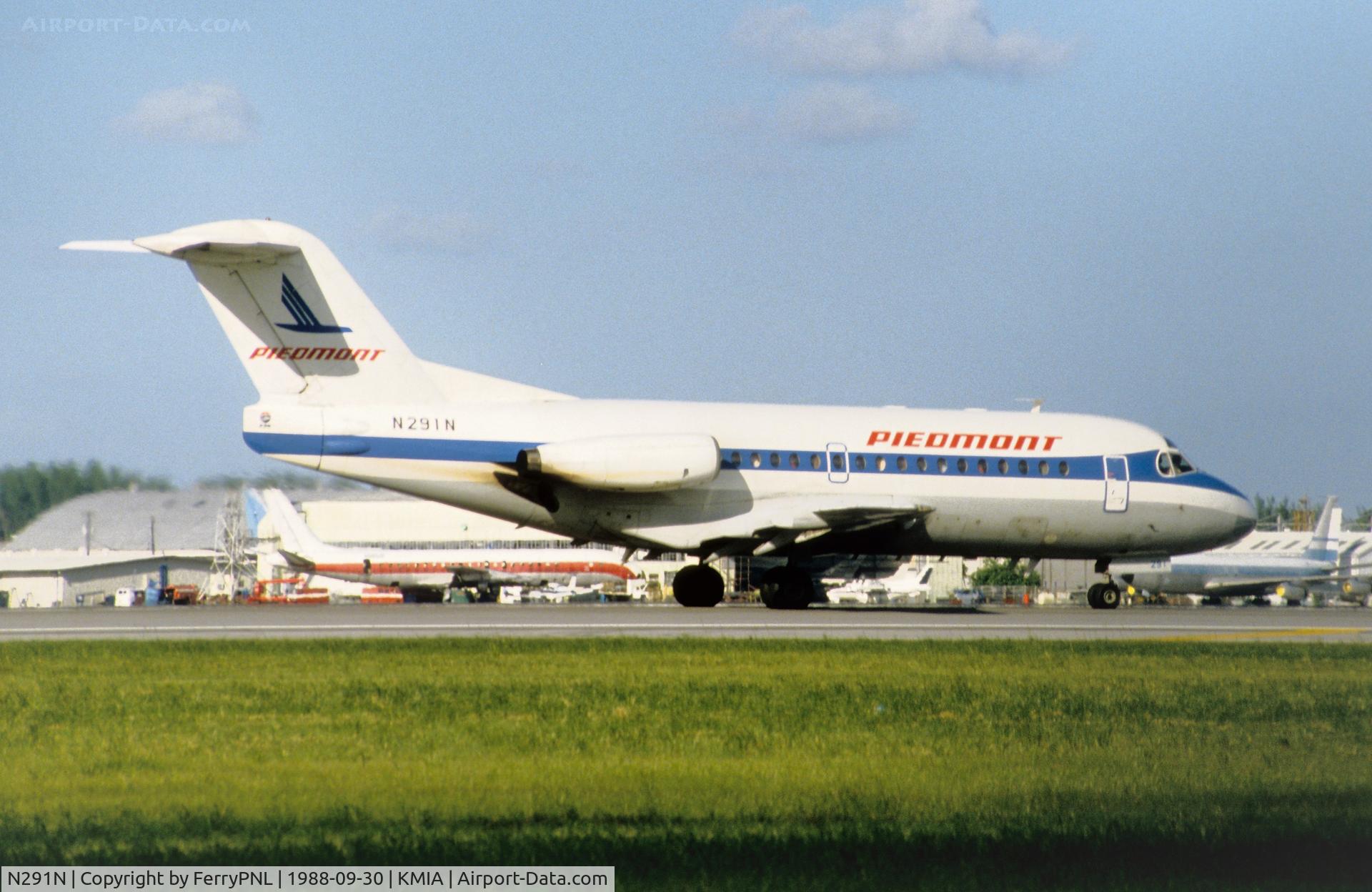 N291N, 1971 Fokker F.28-1000 Fellowship C/N 11043, Piedmont F28 about to depart MIA