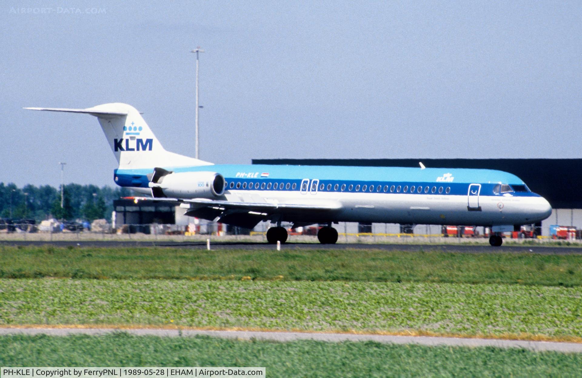 PH-KLE, 1989 Fokker 100 (F-28-0100) C/N 11270, KLM Fk100 landing