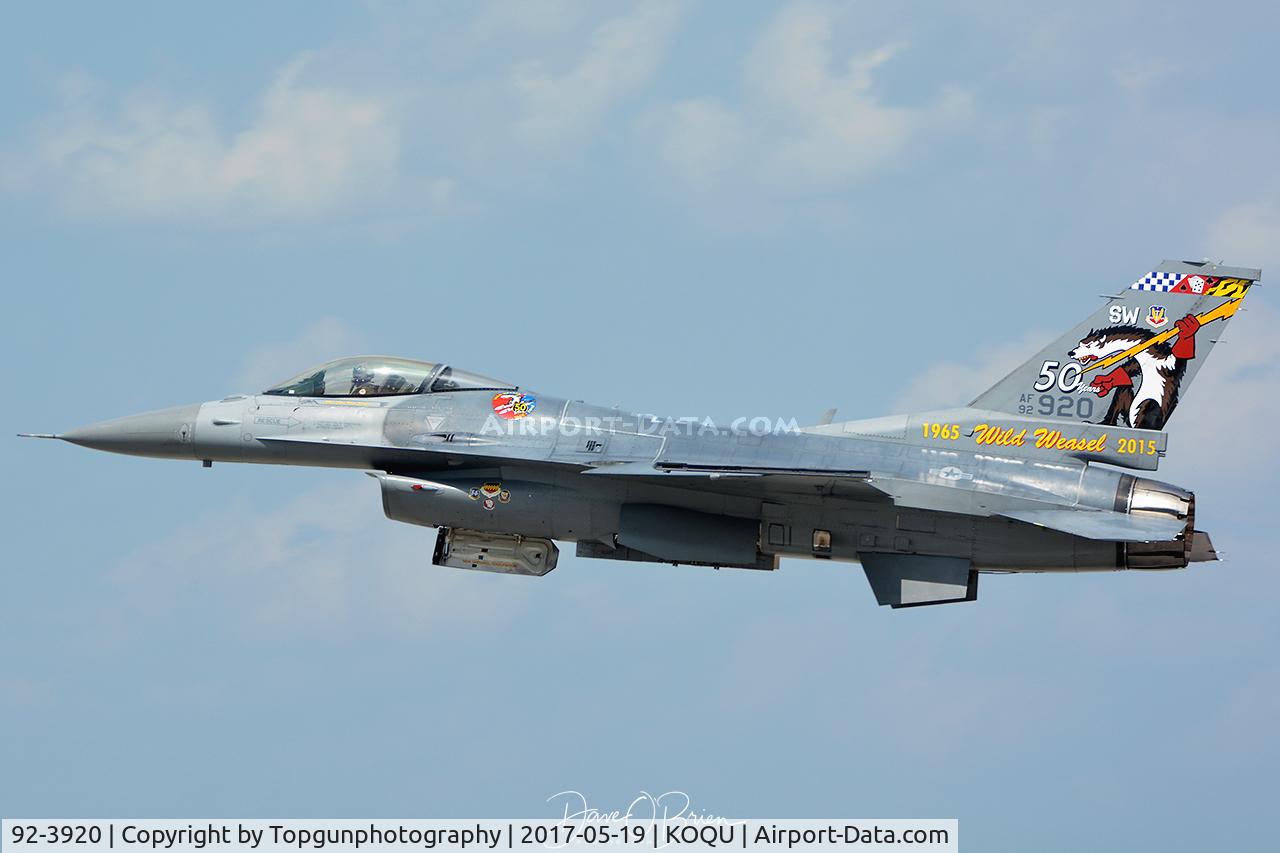 92-3920, Lockheed F-16C Fighting Falcon C/N CC-162, F-16 Demo launching