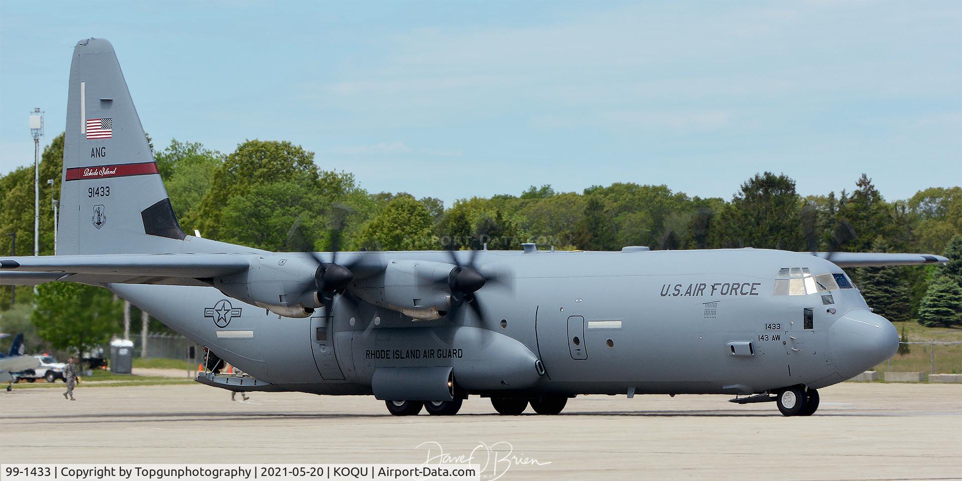 99-1433, 1999 Lockheed Martin C-130J-30 Super Hercules C/N 382-5519, One of the Demo birds taxing out