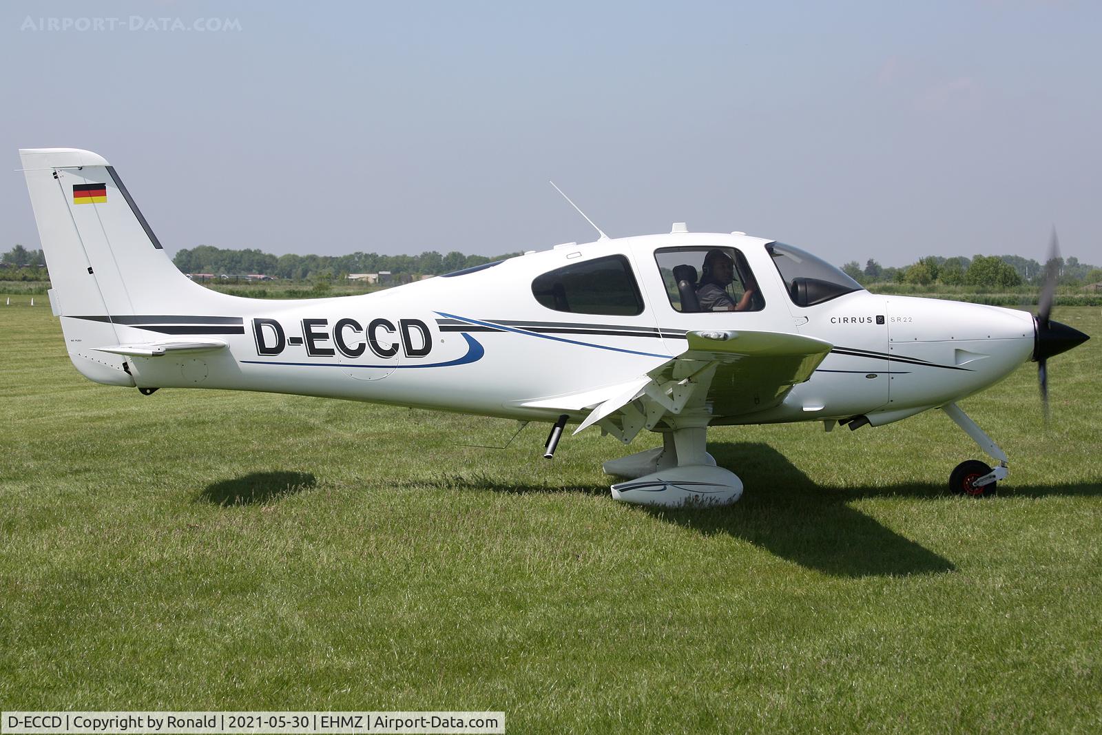 D-ECCD, 2010 Cirrus SR22 C/N 3639, at ehmz