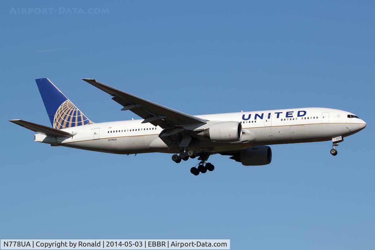 N778UA, 1996 Boeing 777-222 C/N 26940, at bru