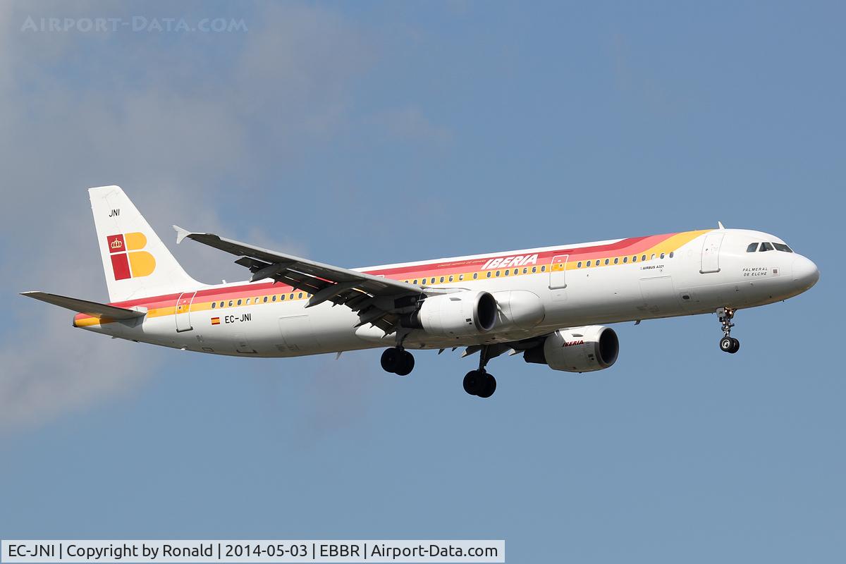 EC-JNI, 2004 Airbus A321-211 C/N 2270, at bru