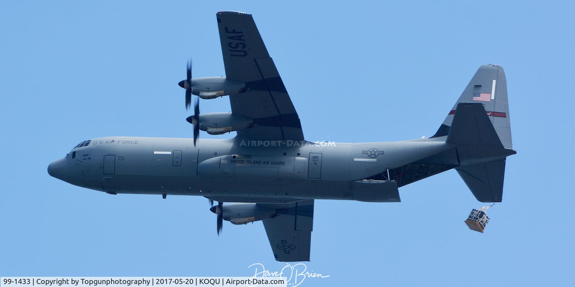 99-1433, 1999 Lockheed Martin C-130J-30 Super Hercules C/N 382-5519, Supply Drop
