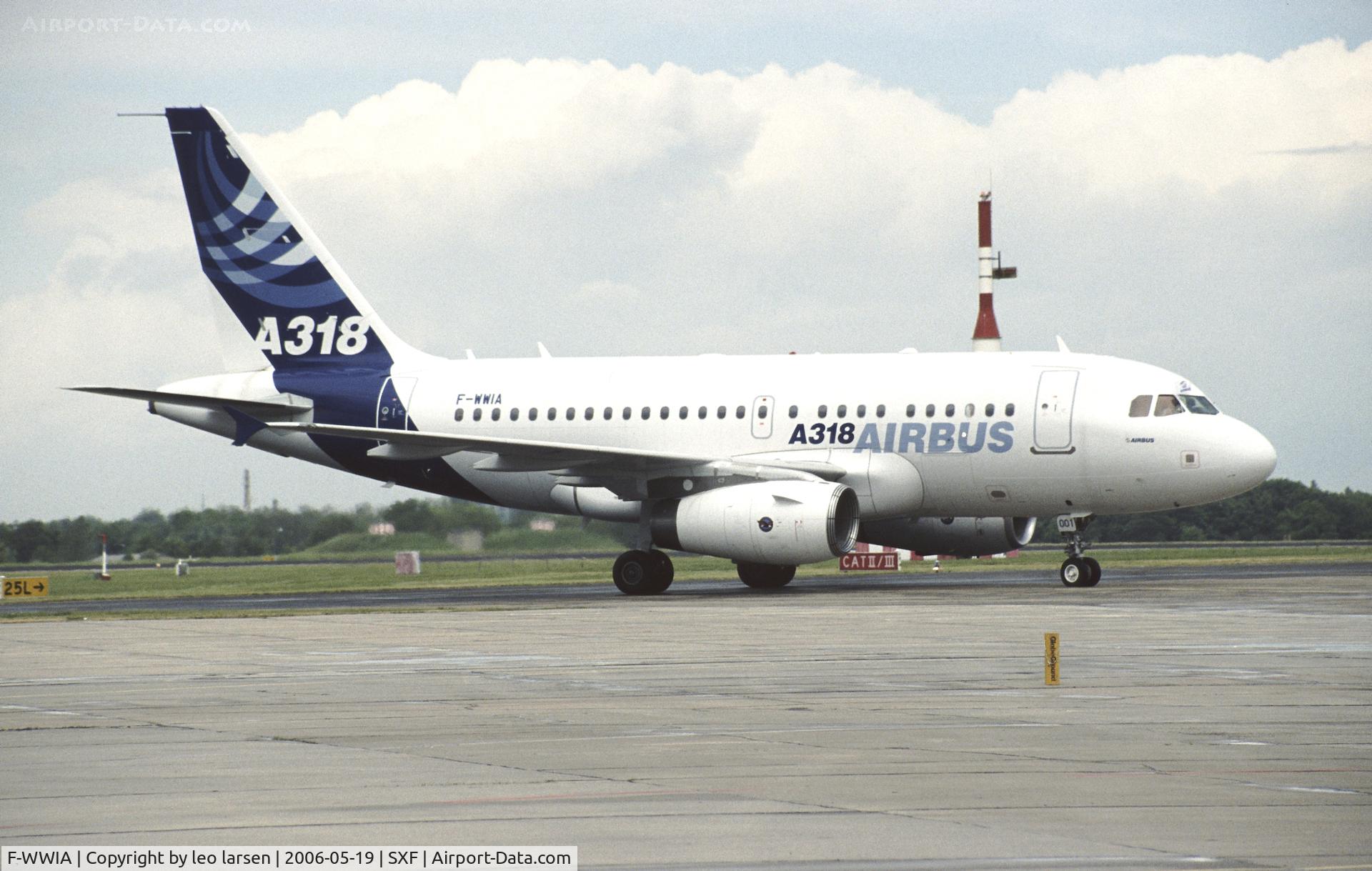 F-WWIA, 2001 Airbus A318-122 C/N 1599, Berlin ILA 19.5.2006