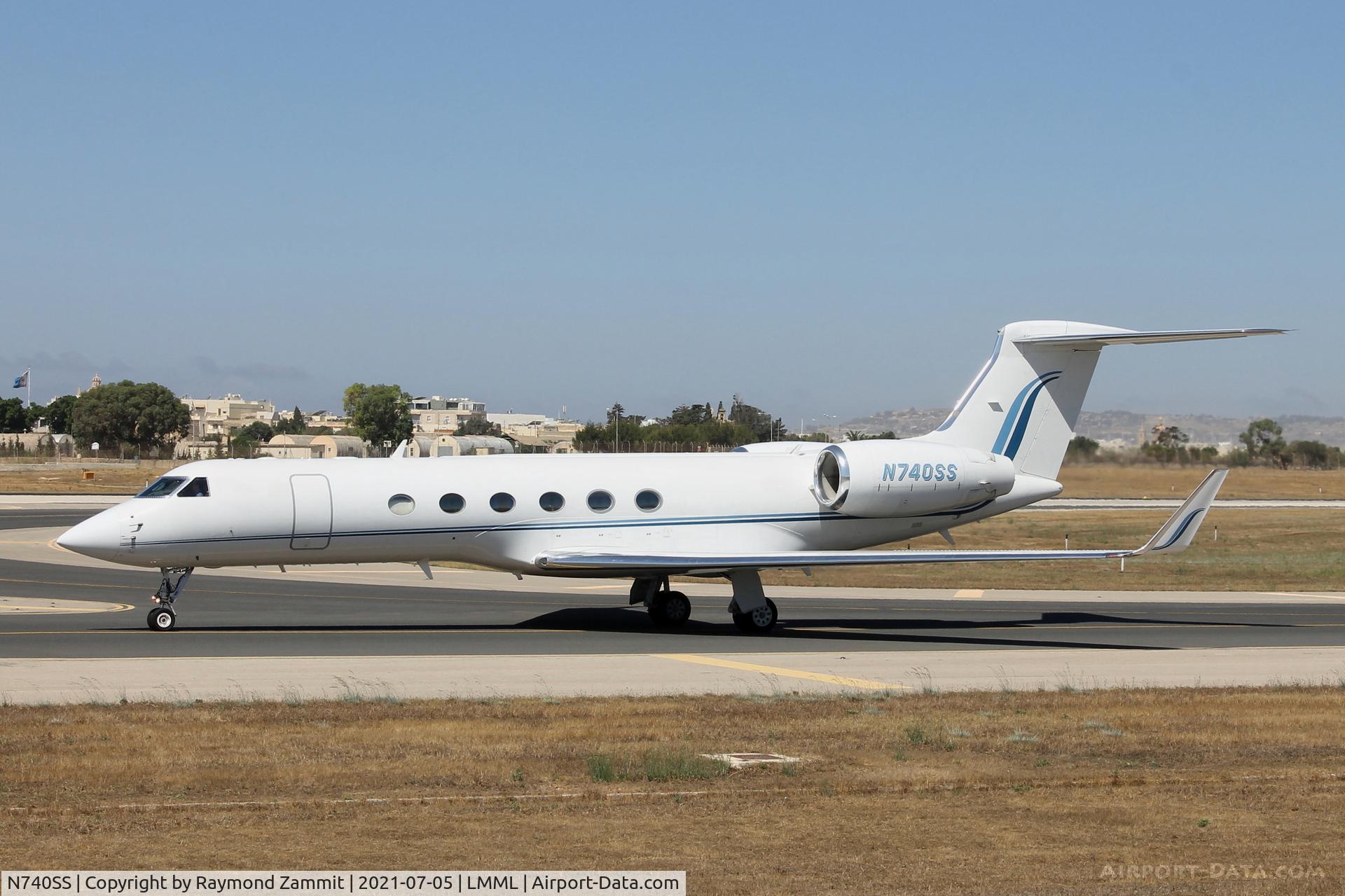 N740SS, 1997 Gulfstream Aerospace G-V C/N 532, Gulfstream G-V N740SS