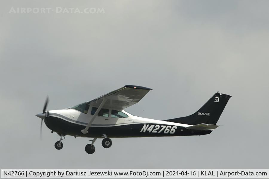 N42766, 1968 Cessna 182L Skylane C/N 18259181, Cessna 182L Skylane  C/N 18259181, N42766