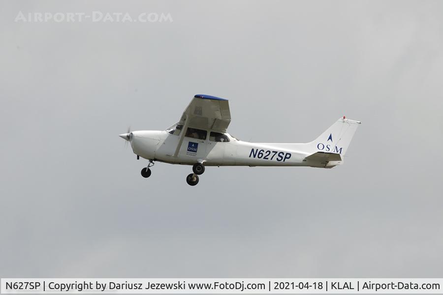N627SP, 2000 Cessna 172S C/N 172S8621, Cessna 172S Skyhawk  C/N 172S8621, N627SP