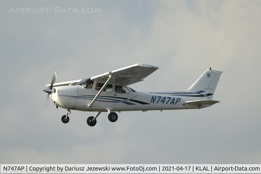 N747AP, 2003 Cessna 172S C/N 172S9535, Cessna 172S Skyhawk  C/N 172S9535, N747AP