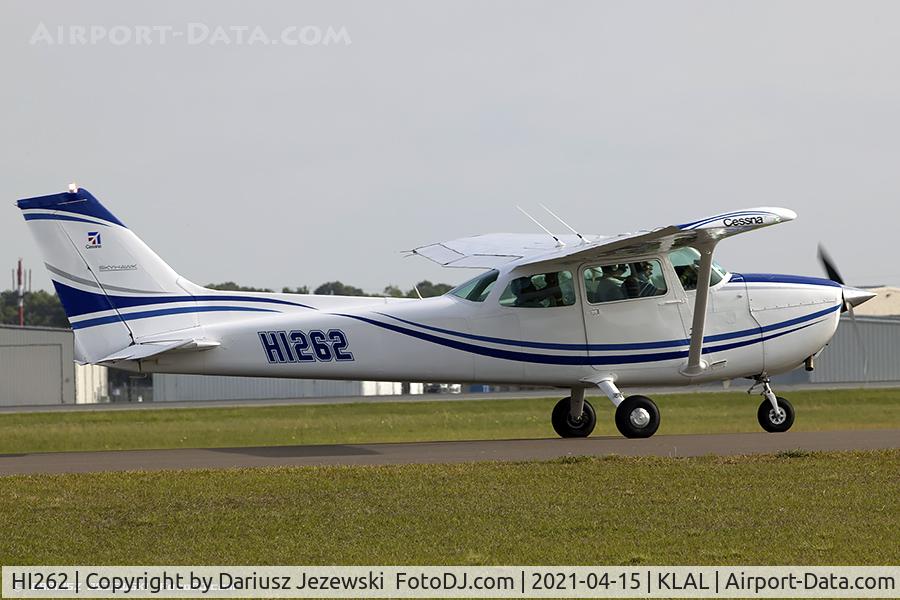 HI262, 1964 Cessna 172F C/N 17252491, Cessna 172M Skyhawk  C/N 17267451, HI262