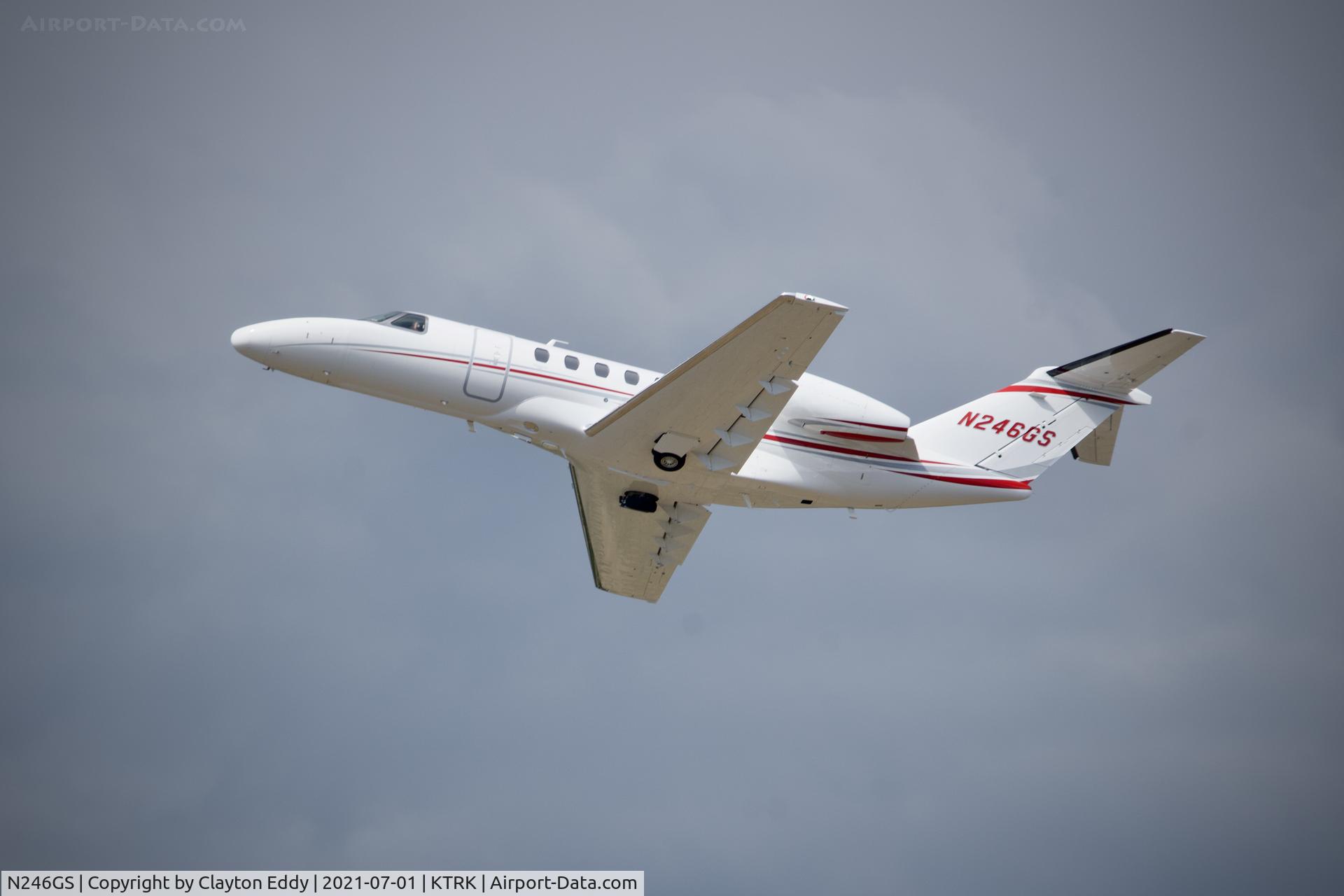 N246GS, 2018 Cessna 525C CitationJet CJ4 CitationJet CJ4 C/N 525C-0275, Truckee airport California 2021.