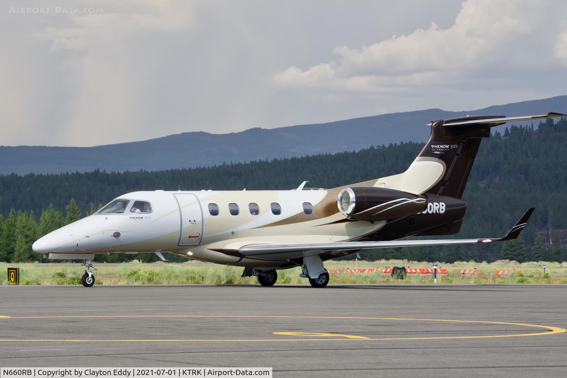 N660RB, 2019 Embraer EMB-505 Phenom 300 C/N 50500534, Truckee airport California 2021.