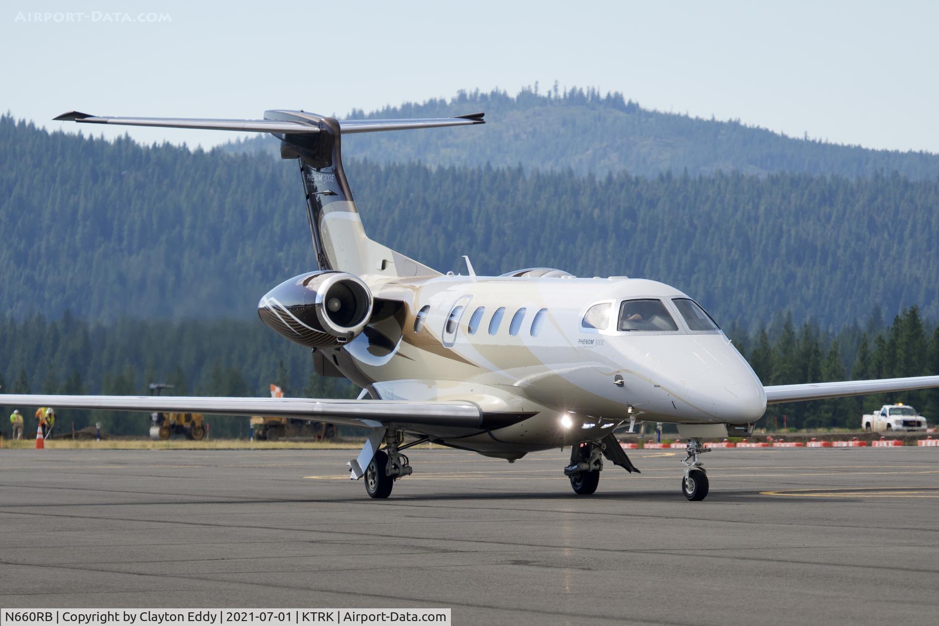 N660RB, 2019 Embraer EMB-505 Phenom 300 C/N 50500534, Truckee airport California 2021.