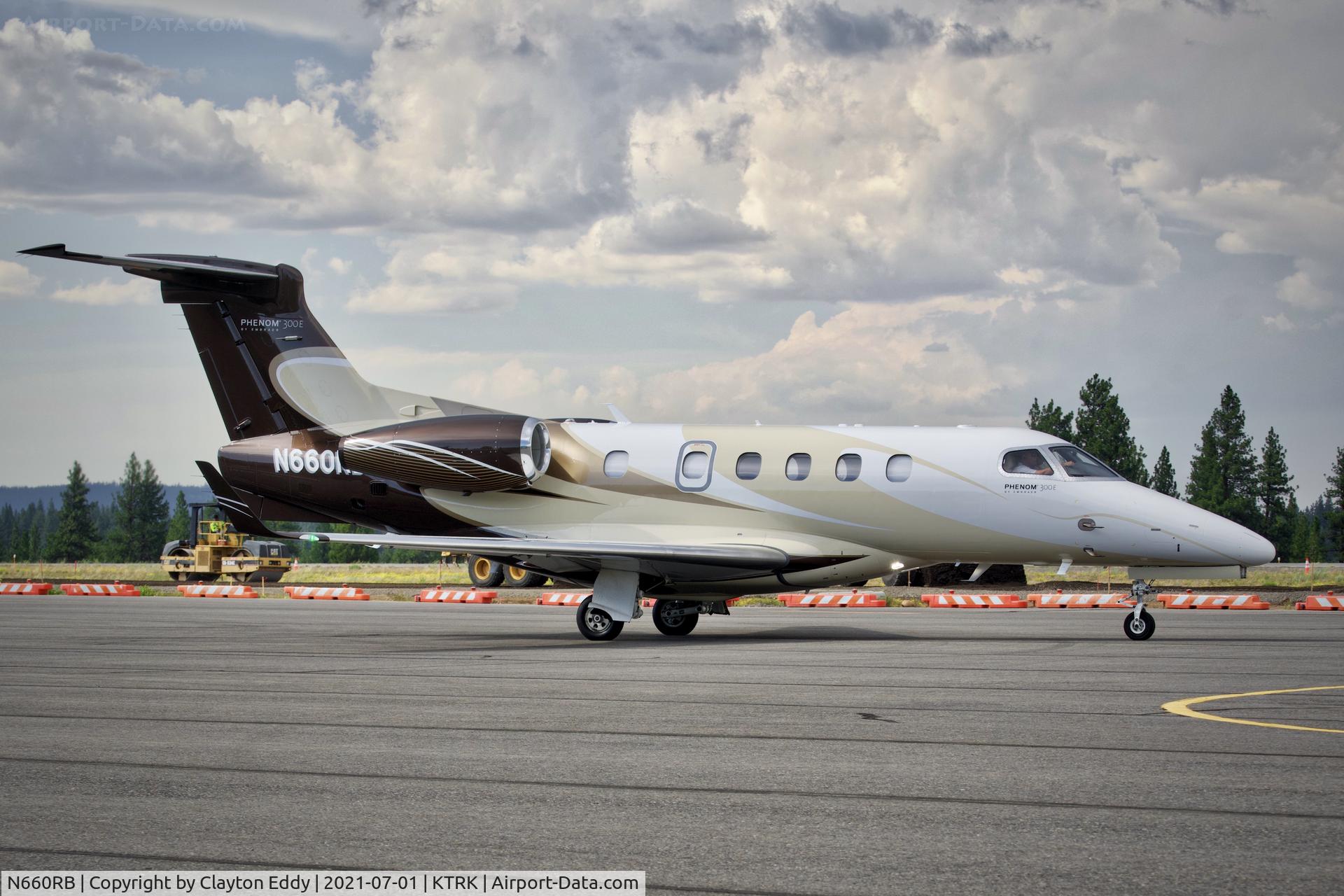 N660RB, 2019 Embraer EMB-505 Phenom 300 C/N 50500534, Truckee airport California 2021.