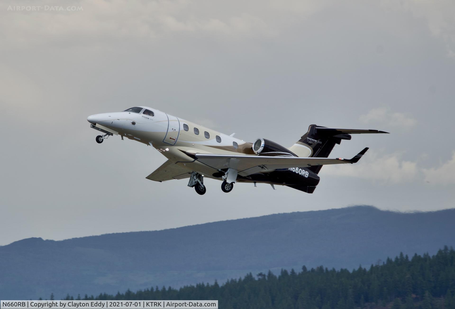 N660RB, 2019 Embraer EMB-505 Phenom 300 C/N 50500534, Truckee airport California 2021.