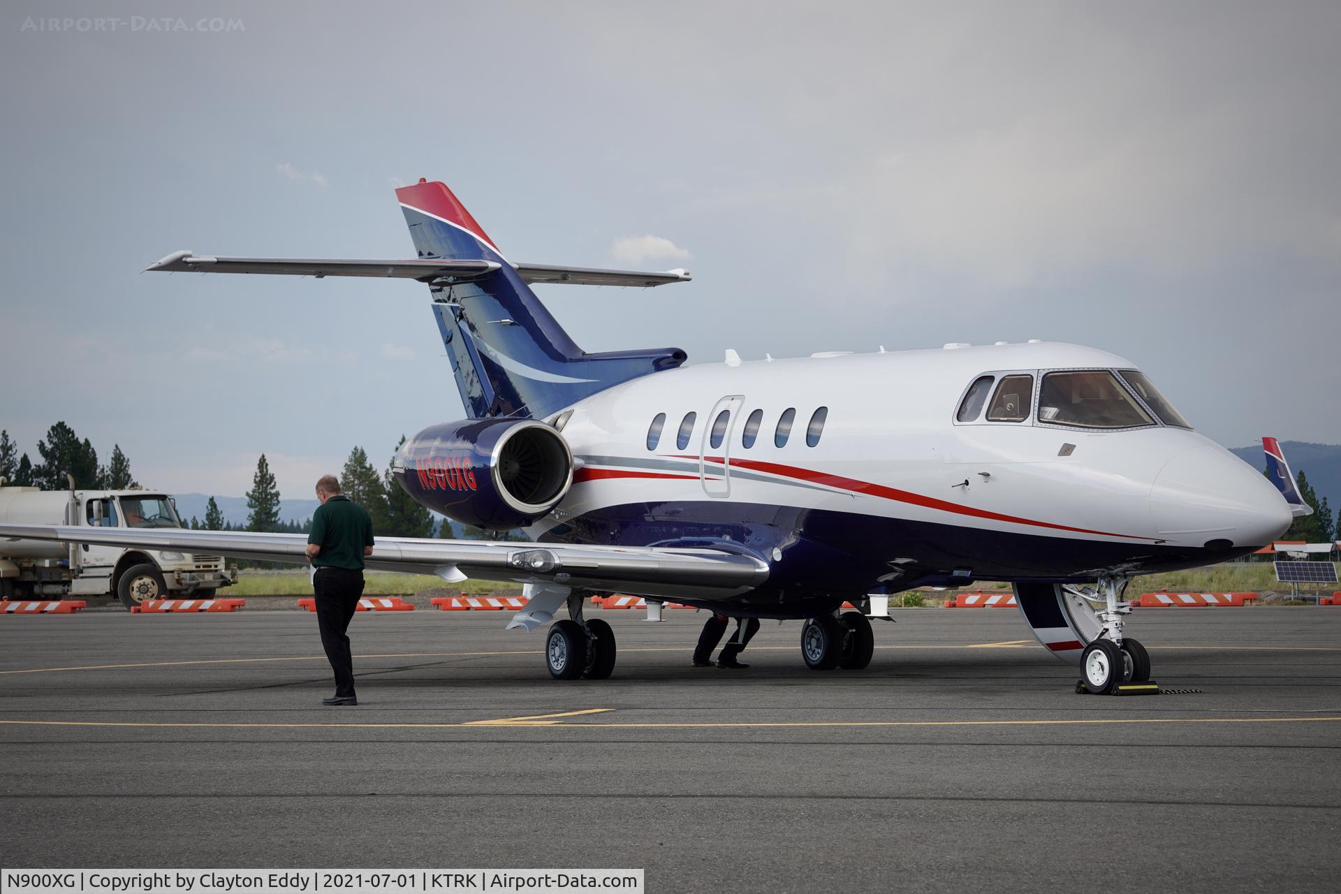 N900XG, 2008 Hawker Beechcraft 900XP C/N HA-0072, Truckee airport California 2021.