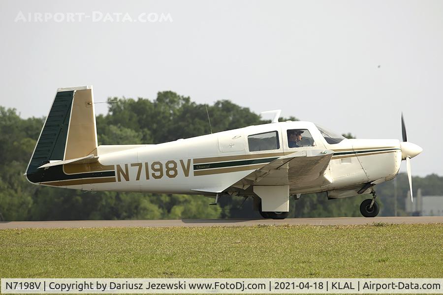 N7198V, 1975 Mooney M20E C/N 21-1162, Mooney M20E Chapparal  C/N 21-1162, N7198V