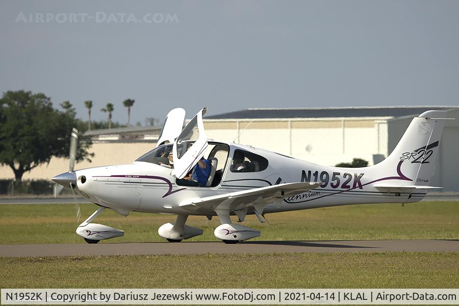 N1952K, 2002 Cirrus SR22 C/N 0147, Cirrus SR22  C/N 147, N1952K