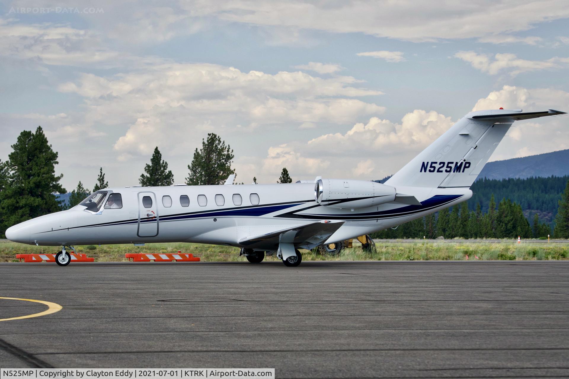 N525MP, 2006 Cessna 525B CitationJet CJ3 C/N 525B0088, Truckee airport California 2021.
