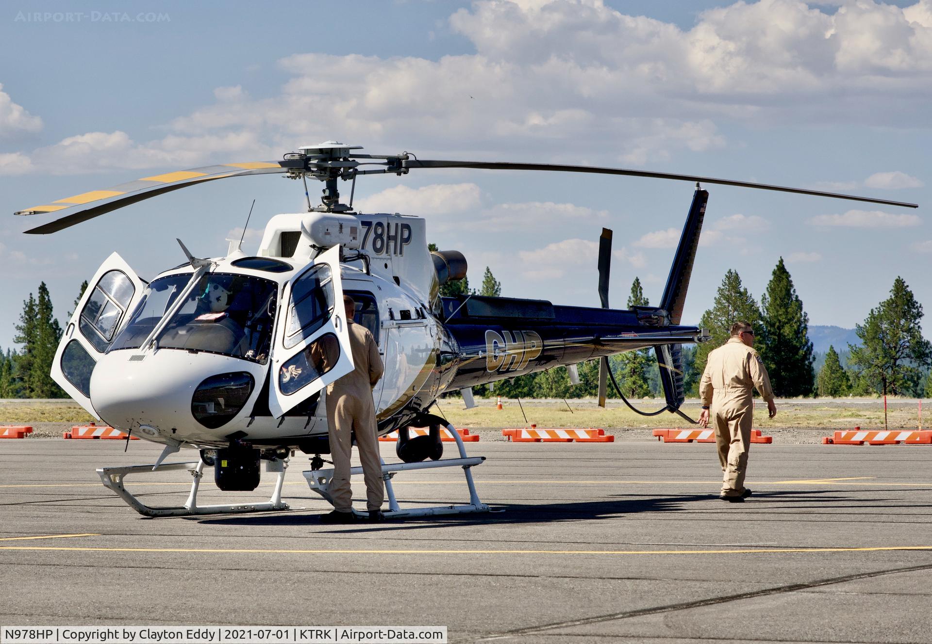 N978HP, 2014 Airbus Helicopters AS-350B-3 Ecureuil C/N 7915, Truckee airport California 2021.
