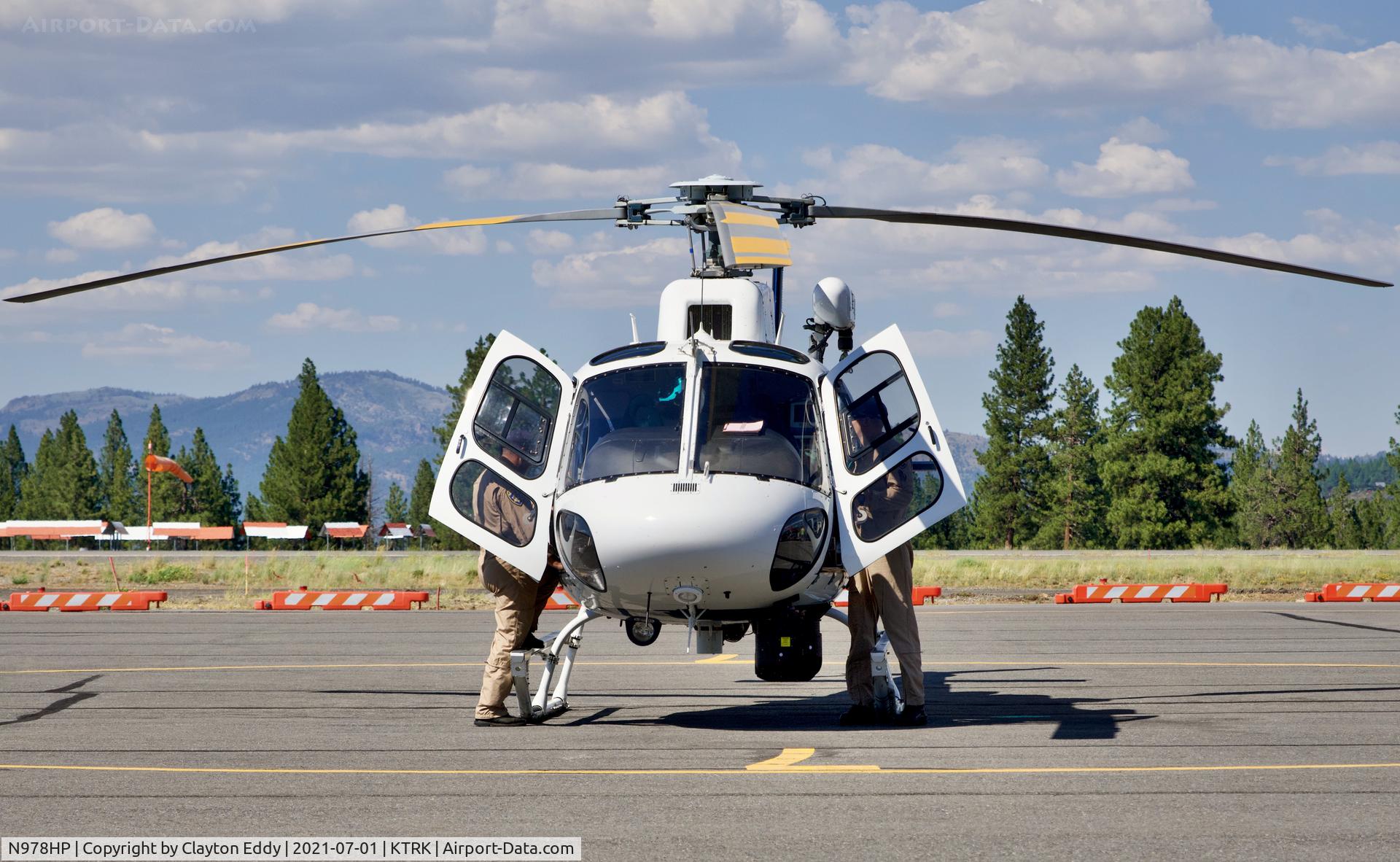 N978HP, 2014 Airbus Helicopters AS-350B-3 Ecureuil C/N 7915, Truckee airport California 2021.
