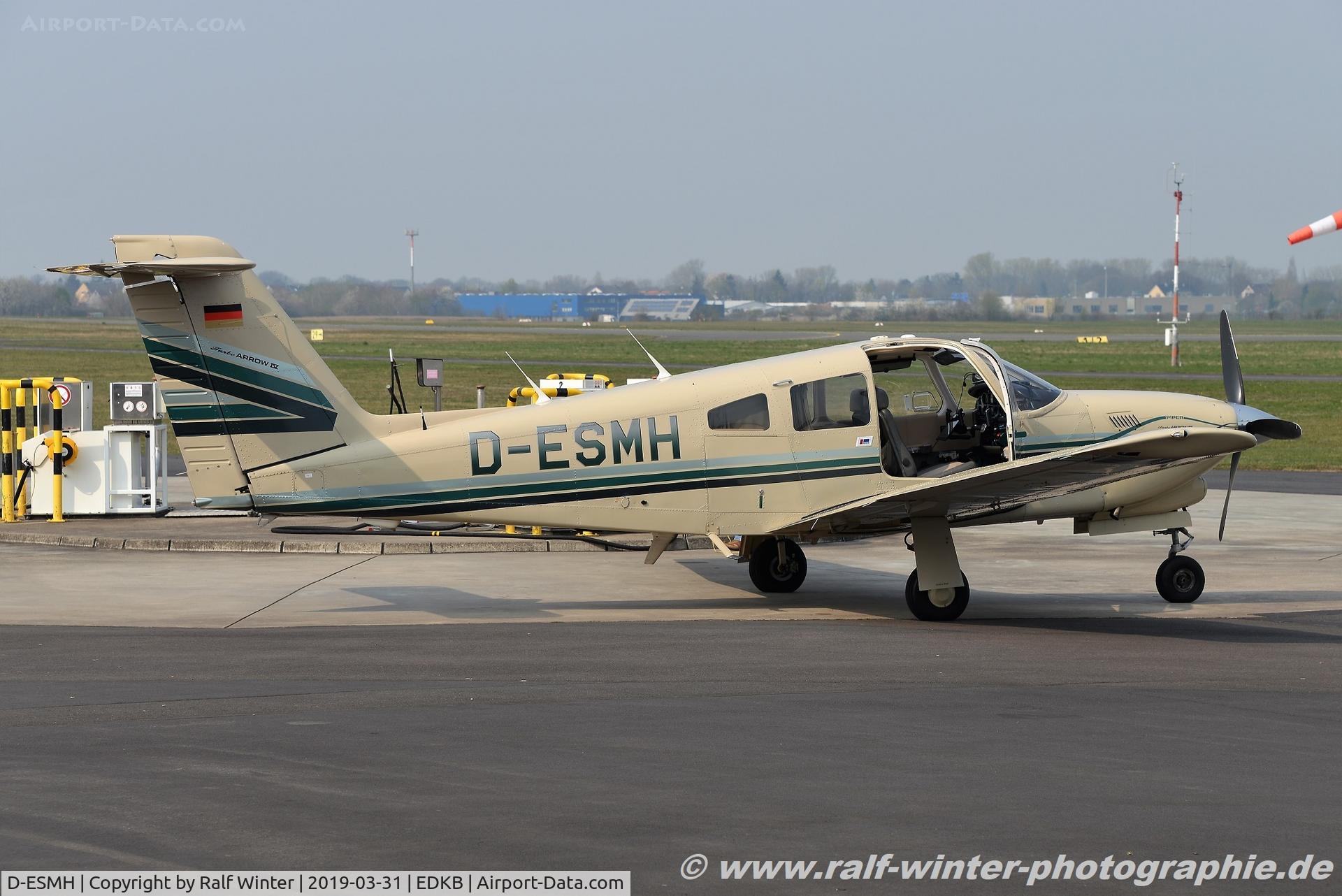 D-ESMH, 1981 Piper PA-28RT-201T Arrow IV Arrow IV C/N 28R-8131006, Piper PA-28RT-201T Turbo Arrow IV - Private - 28R-8131006 - D-ESMH - 31.03.2019 - EDKB