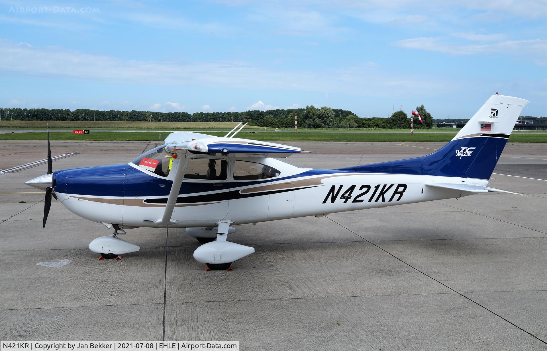 N421KR, 2004 Cessna T182T Turbo Skylane C/N T18208308, Lelystad Airport
