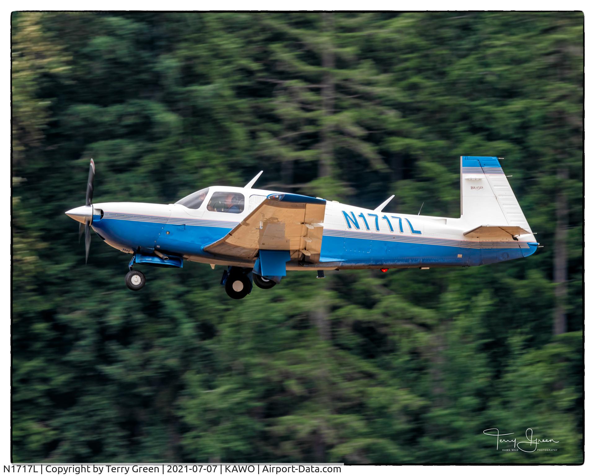N1717L, 2000 Mooney M20M Bravo C/N 27-0289, KAWO