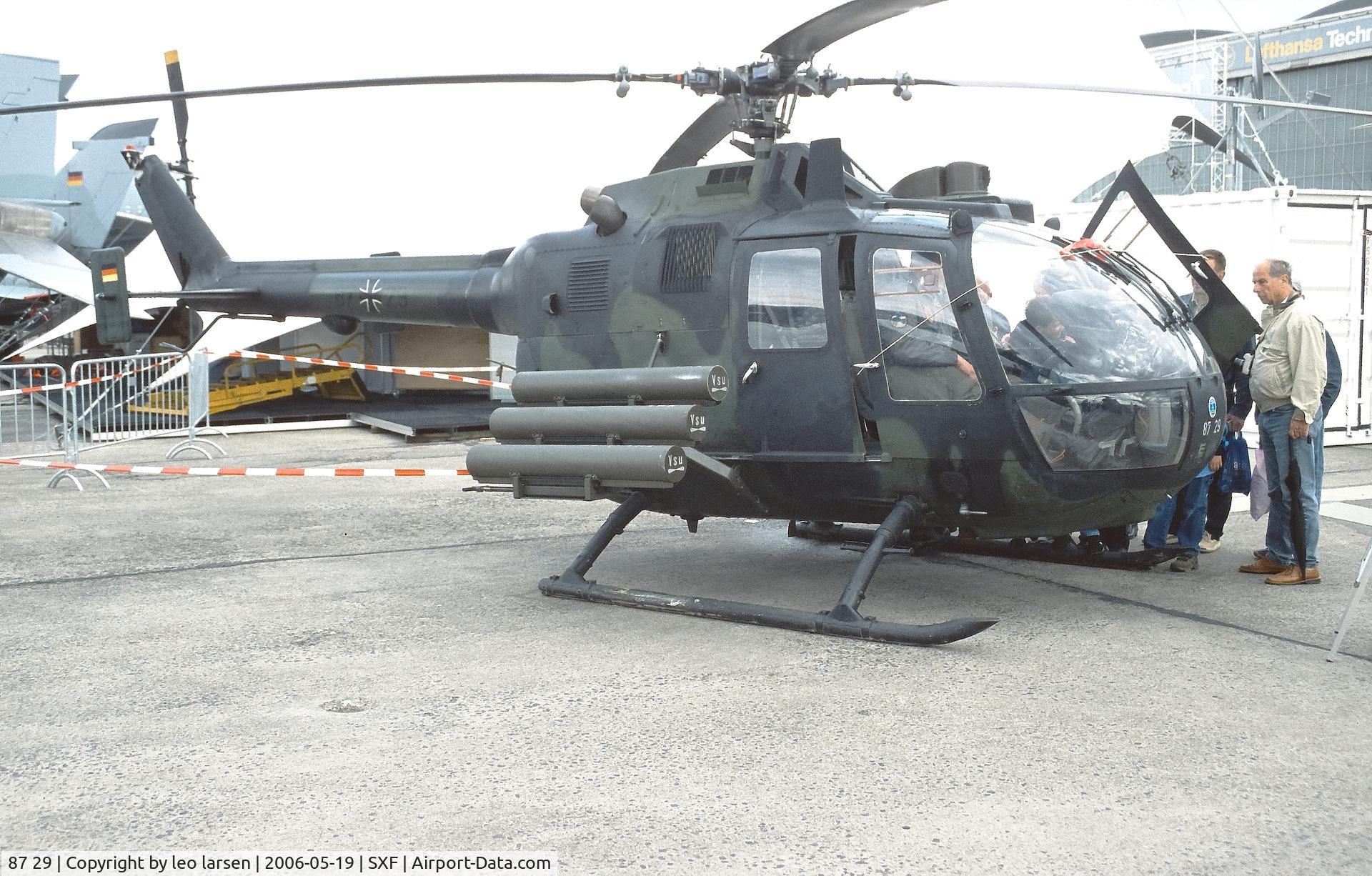 87 29, MBB Bo.105P C/N 6129, Berlin ILA 19.5.2006