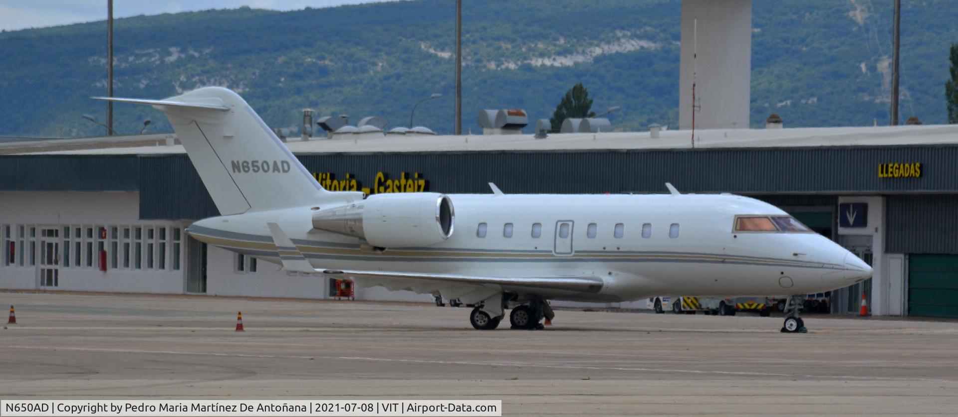 N650AD, 2019 Bombardier Challenger 604 (CL-600-2B16) C/N 6135, Aeropuerto de Foronda - Vitoria-Gasteiz - Euskadi - España