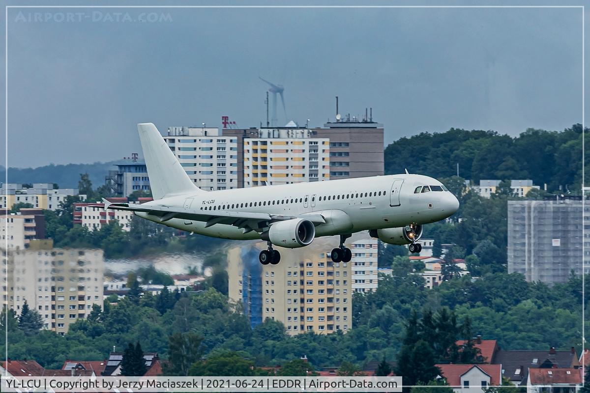 YL-LCU, 2002 Airbus A320-214 C/N 1762, Airbus A320-214, c/n: 1762