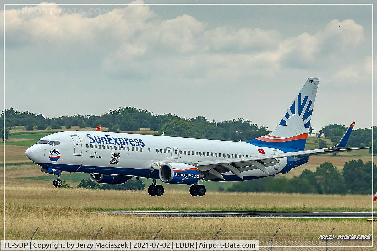 TC-SOP, 2004 Boeing 737-8AS C/N 33562, Boeing 737-8AS, c/n: 33562
