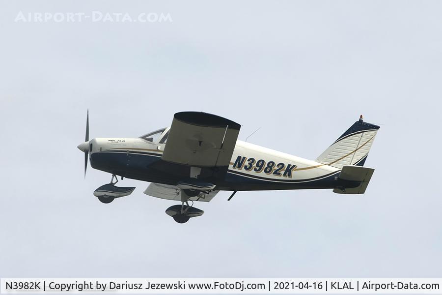 N3982K, 1967 Piper PA-28-140 C/N 28-23871, Piper PA-28-140 Cherokee Cruiser  C/N 28-23871, N3982K